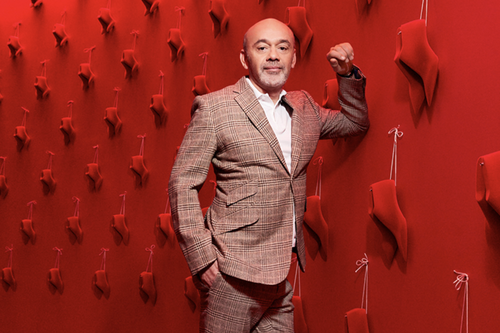 30 éves Christian Louboutin ikonikus vörös talpa