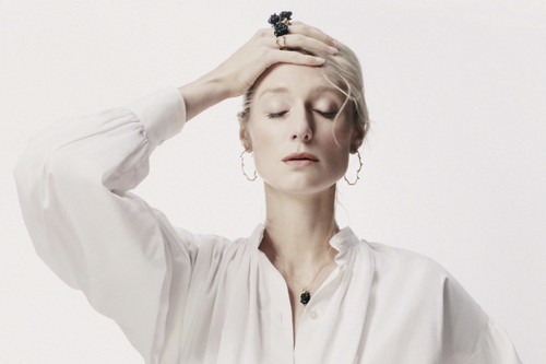 Új szerepében is tündököl A korona sztárja