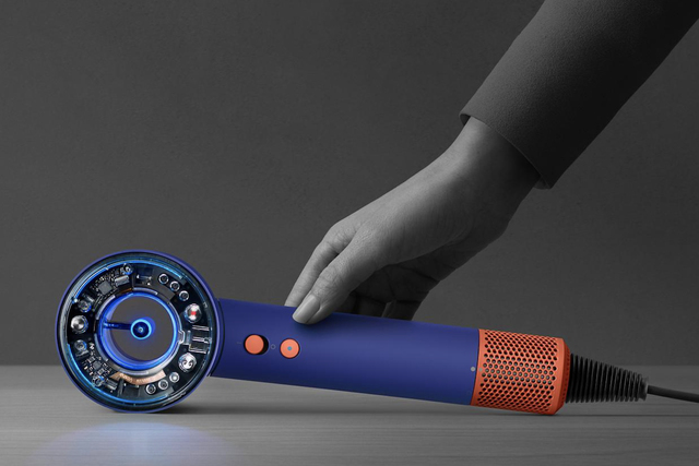 Mit tud a Dyson új, intelligens hajszárítója?