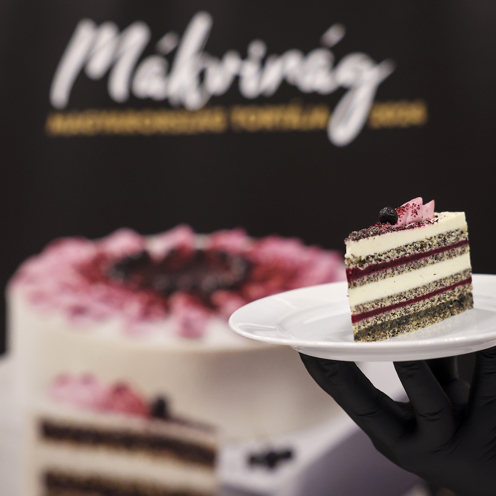 ország tortája - mákvirág torta - gasztro