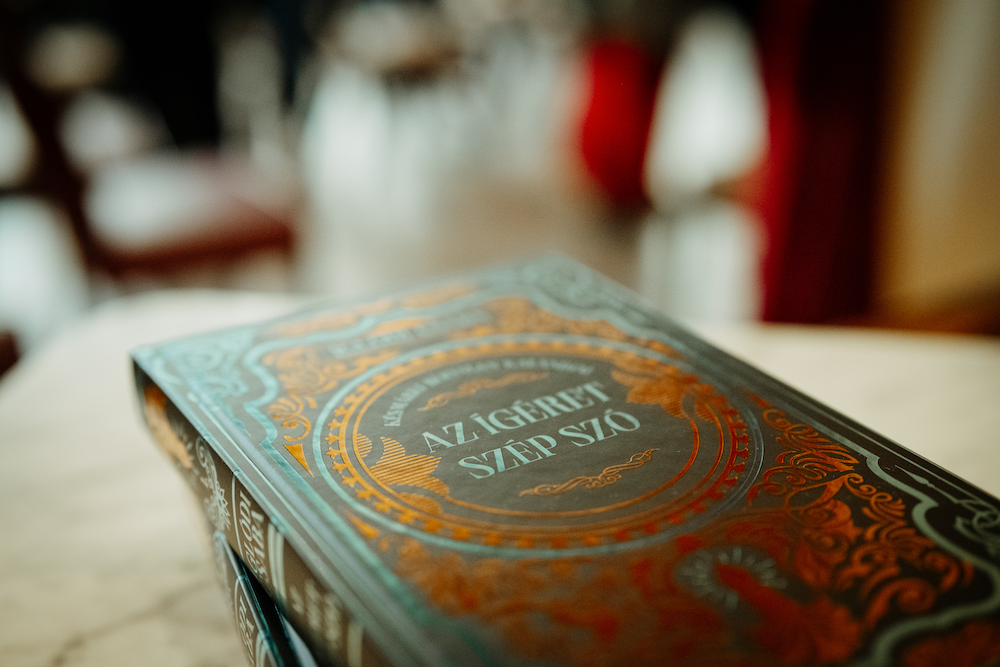 Iglódi Csaba: Az ígéret szép szó - kalandregény