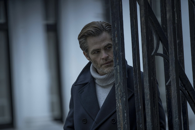 Chris Pine a Margit körúton flangált