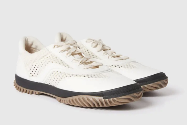 Komposztálható cipőt dobott piacra Stella McCartney