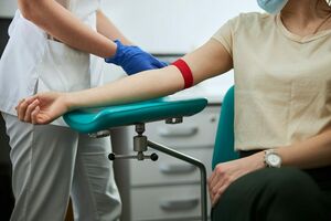7 tünet, amit nem szabad elbagatellizálni – vérvétellel megelőzheted a bajt