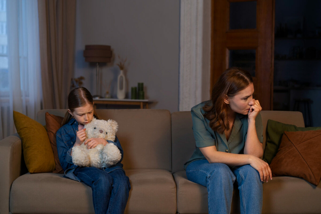 “Túl hamar nőttem fel” - a parentifikáció árnyoldala. Hogyan ne add tovább gyermekeidnek?