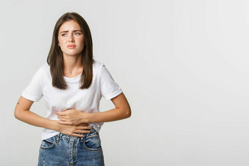 A késői időpontban elfogyasztott, bőséges ünnepi lakoma refluxot is okozhat