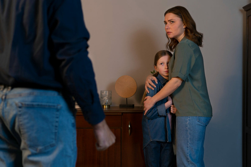 Eltűnni a túlélésért – Karen Palmer menekülése a bántalmazó kapcsolatából