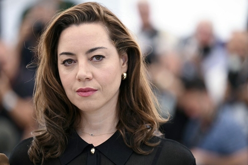 Férje halála után egy évvel első gyermekét várja a 41 éves színésznő