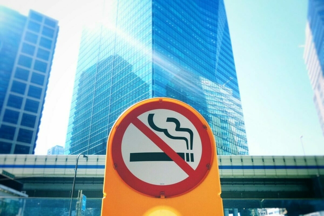 Ebben az európai országban szinte mindenki leszokott a cigiről, de mit használnak helyette?